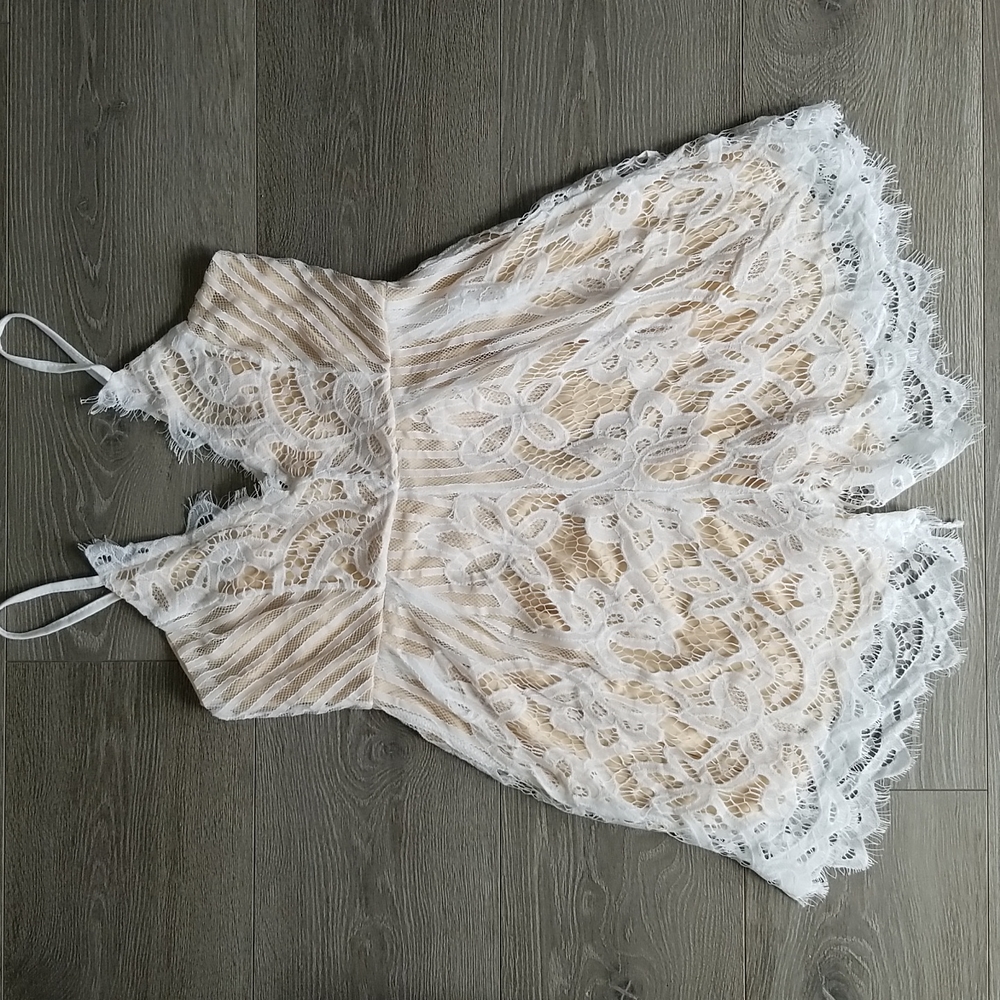Elegant Lace Jumpsuit in Cream and White